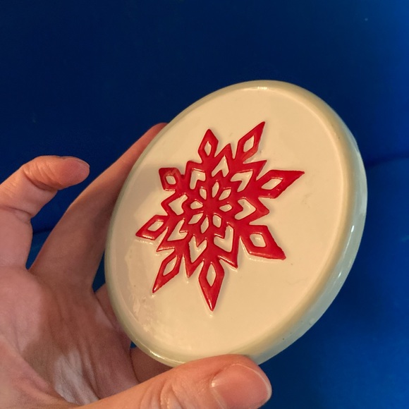 Set of 4 Snowflake Coasters - Red and Blue Accents - Picture 8 of 15